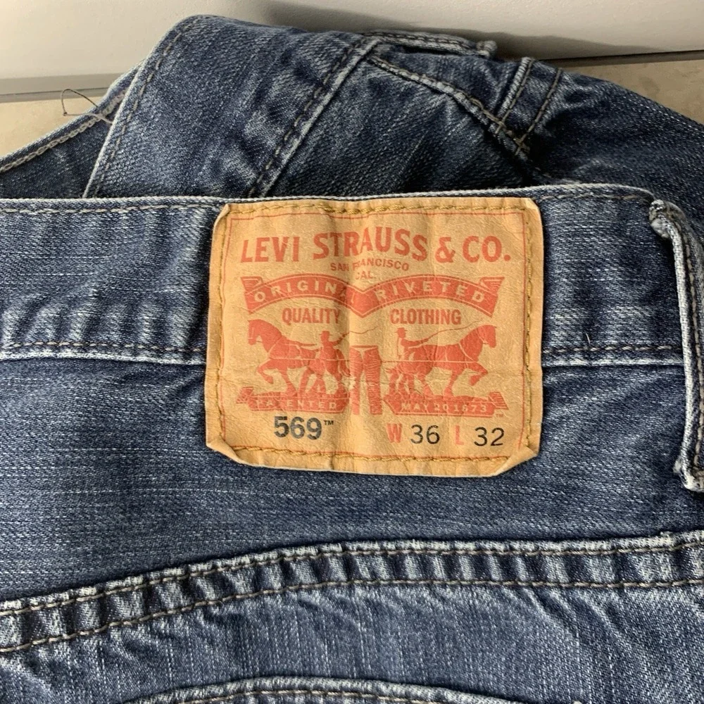 Levis 569 loose